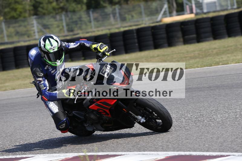 /Archiv-2025/49 26.08.2025 Cornu Master School ADR/gruen-vert/54